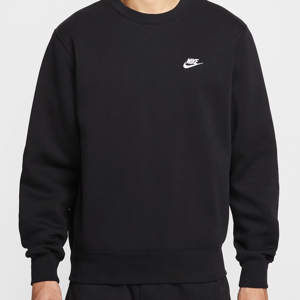 Nike Men's Black crewneck